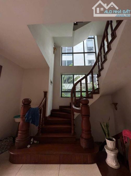 BIỆT THỰ ĐƠN LẬP VIEW CÔNG VIÊN CẦU GIẤY – KĐT DỊCH VỌNG MỚI – 307M² – 5 TẦNG – MT 15M – 1 - 12