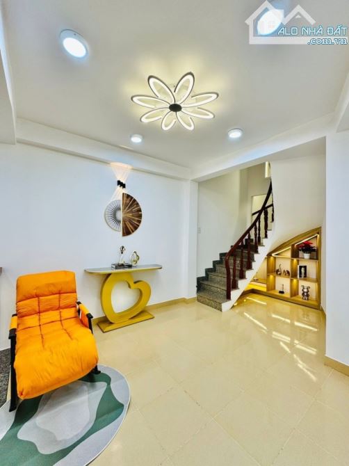 BÁN NHÀ HOÀNG HOA THÁM, PHÚ NHUẬN, 4 TẦNG 2 PHÒNG NGỦ, DTSD 94M2, GIÁ CHỈ 4.93 TỶ - 12