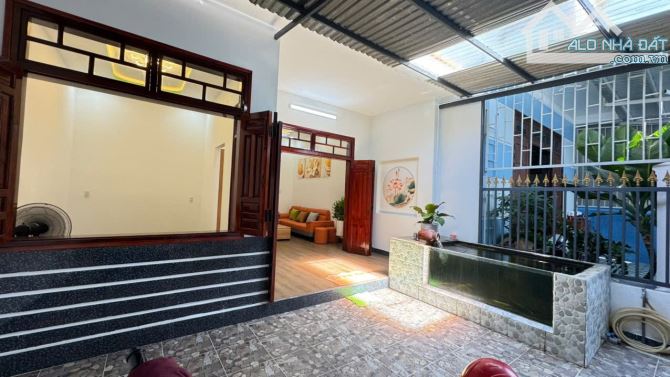 🏡🏡Căn nhà hẻm Cầu Dứa Phú Nông  không gian sống bình yên.  -DT: 95,6m2 ngang 5,93m nở hậ - 12