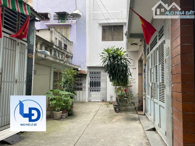 🚗 Bán nhà CHDV.8 phòng.Hẻm Xe Hơi – Gần Mặt Tiền – Nhà Đang có dòng tiền Ổn Định.Giá tốt - 4