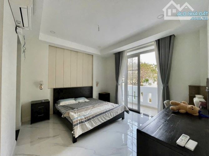 1 căn độc nhất! Biệt thự hồ bơi 8,7x27. 230m2. 3 tầng giá 41 tỷ - 2