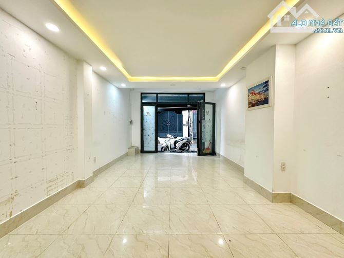 HẺM XE HƠI TRÁNH - 5 TẦNG - MTKD - PHAN VĂN TRỊ -40m2-5 PN - 2