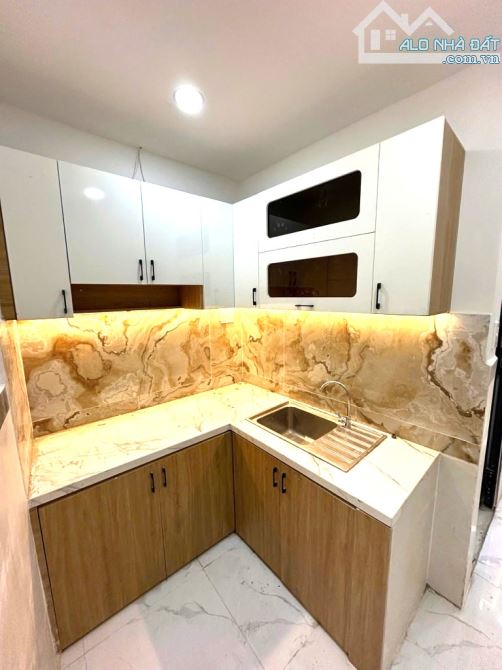 Bán nhà Xô Viết Nghệ Tĩnh BTH, 3PN gồm 1PN dưới trệt, Full nội thất xịn sò, nhích 4 tỷ - 2