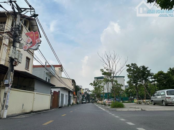 ĐẤT KINH DOANH –VỈA HÈ RỘNG – Ô TÔ TẢI TRÁNH - SẴN DÒNG TIỀN - GẦN BV NHIỆT ĐỚI TW-   📍 V - 2