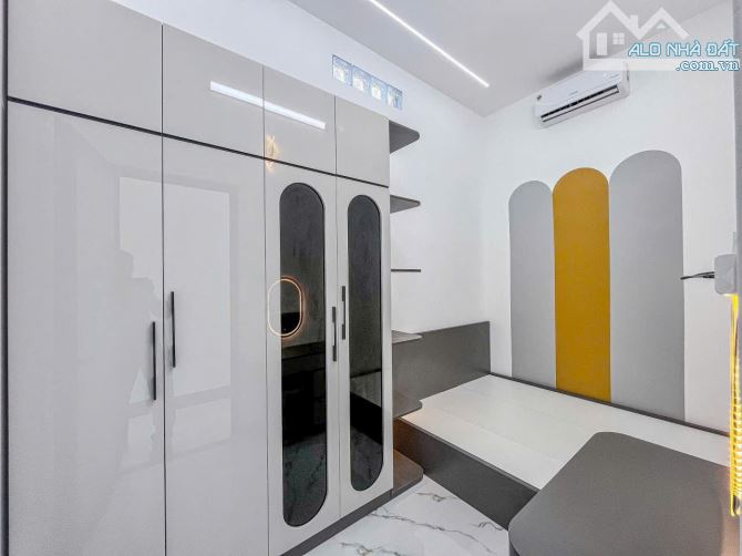 Bán Nhà Trệt Lầu Full Nội Thất Hẻm 36 Hoàng Quốc Việt - 2