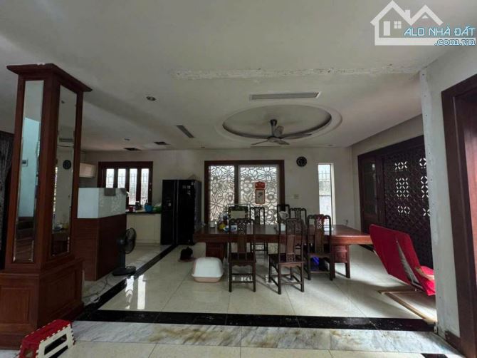 BIỆT THỰ ĐƠN LẬP VIEW CÔNG VIÊN CẦU GIẤY – KĐT DỊCH VỌNG MỚI – 307M² – 5 TẦNG – MT 15M – 1 - 2