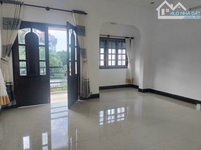 Nhà đẹp nhánh Đinh Tiên Hoàng phường 8 - 2