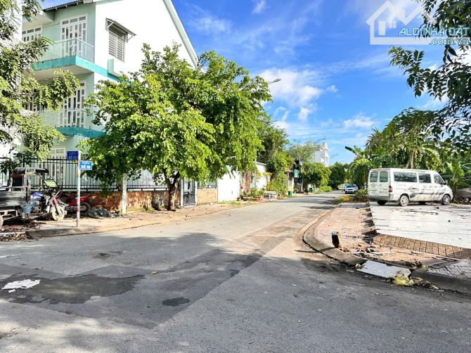 GIẢM CÒN 13 TỶ, BÁN GẤP LÔ GÓC 2MT 200m2 ĐƯỜNG KHU TÁI ĐỊNH CƯ PHƯỚC THIỆN, tp.thủ đức - 2
