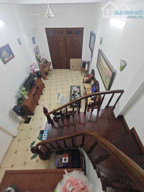 Chính chủ cần bán nhà dân xây 4 tầng, 70m, ô tô chánh, ở sướng, KD đỉnh cao, Bế Văn Đàn - 2