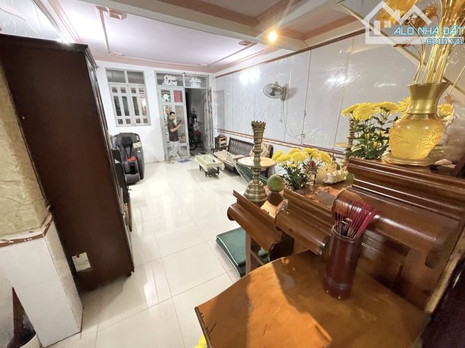 Bán nhà 2 mặt hẻm xe hơi Quận 7 – Nở hậu tài lộc cực khủng, cực hiếm - 2
