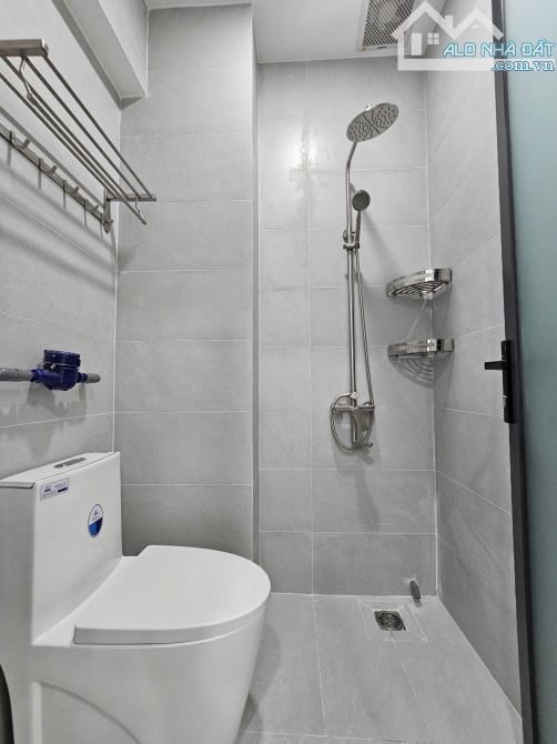 BÁN CĂN HỘ DỊCH VỤ MỚI ĐẸP, XE HƠI ĐỖ CỬA, 60M2 9PN, THU NHẬP 35 TRIỆU, THÁNG - 2