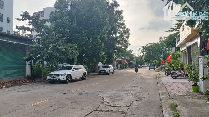 Bán nhà TTHC Dĩ An, 117m2, Đường L, Dĩ An, TP HCM chỉ hơn 8tỷ - 1