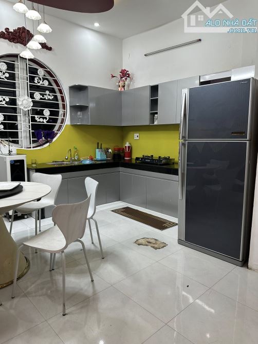 🇻🇳NHÀ 3 TẦNG ĐƯỜNG DƯƠNG ĐỨC HIỀN: FULL NỘI THẤT - 2