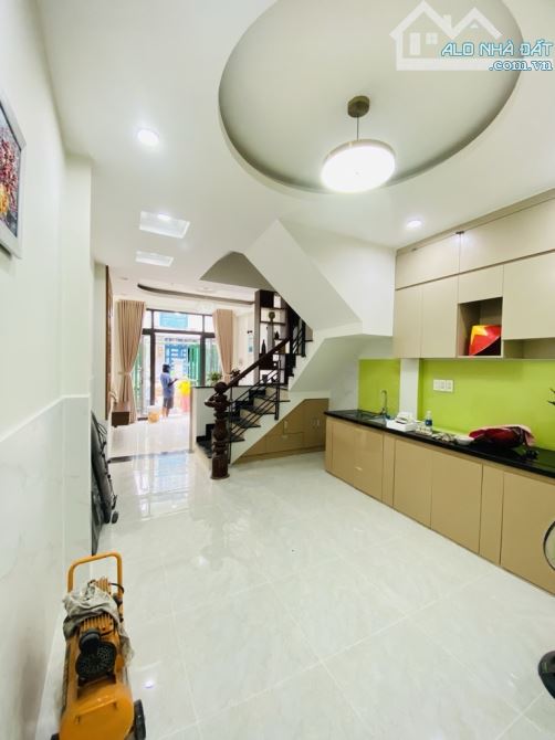(Q8) NHÀ BÁN LƯU HỮU PHƯỚC - 4TẦNG - (3.6x12m) - N.HÀ MỚI ĐẸP VỊ TRÍ ĐẸP - SỔ HỒNG RIÊNG C - 2