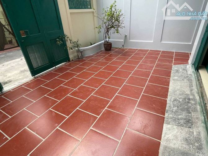 Cho thuê nhà nguyên căn ngõ 52 Lê Trọng Tấn, 80m2 x 4 tầng, 4 ngủ to KD kết hợp ở gđ - 2