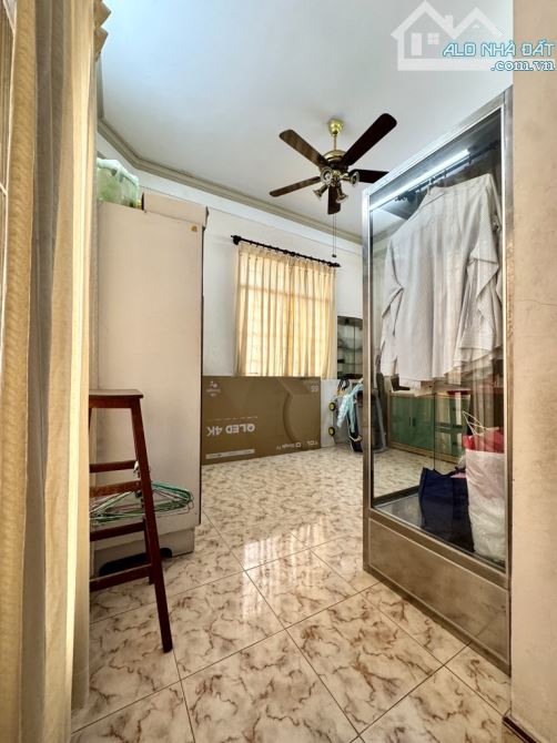 BÁN NHÀ TRUNG TÂM QUẬN 5 – GÓC 2 MẶT HẺM – NGANG 6M – XE HƠI ĐỖ CỬA – CHỈ NHỈNH 9 T.Ỷ  📍 - 2