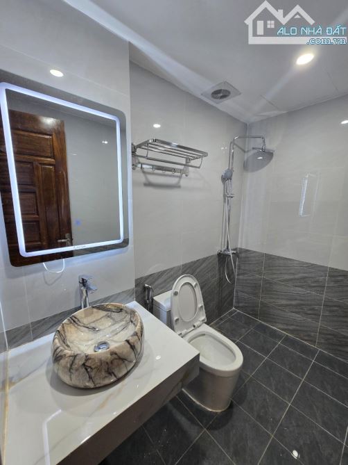 Bán nhà Xuân Đỉnh, 39m x 5 tầng, ngõ 3,9m, lô góc thoáng sáng, hàng xóm Ngoại Giao Đoàn - 2