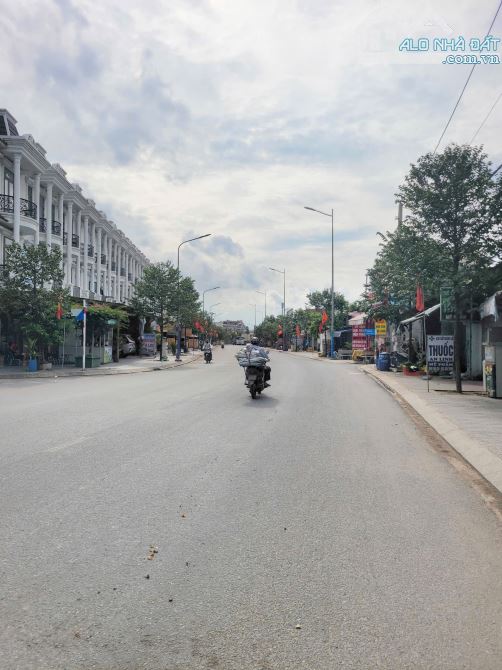 7Tỷ TL🔥Bán nhà 2 Lầu 80m2 Hoàn Công MT đường Nguyễn Thị Khắp p.Tân Đông Hiệp, Tp.Dĩ An - 2