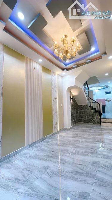 Đường số 9 TT Q4. KHÔNG QH, 5 tầng, 5PN, 45m2 giá nhỉnh 5 tỷ có TL - 2