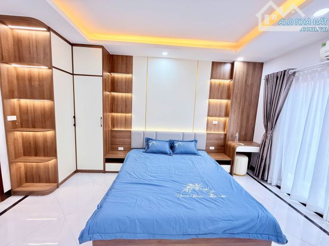 Bán Nhà Tây Tựu, Lô Góc, Full Nội Thất, Sát Phố, Ô Tô Đỗ Cổng, 30m2, Chỉ 5.63 Tỷ TL - 2