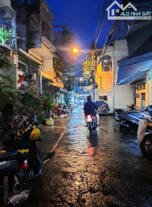 Bán nhà giáp Bình Tiên 63m2 2 tầng nhỉnh 5 tỷ hẻm xe hơi thông - 2