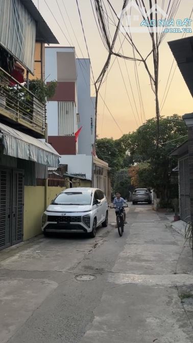 Bán nhà đường Dã Tượng, Nha Trang, cách biển chỉ 200m. Giá chỉ 8,6 tỷ - 2