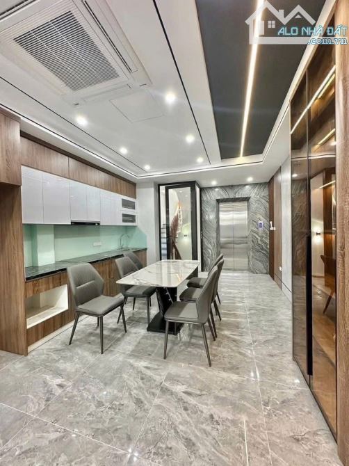 Bán nhà đẹp xây mới thang máy Láng Hạ, lô góc, 42m2, 4mMT, 10 tỷ - 2