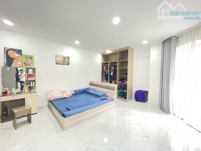🍎 GẦN BX Q8 BIỆT THỰ 2 MẶT TIỀN ĐƯỜNG 12M 10x16 3 TẦNG 4PN 💰 CHỈ 16T5 - 2