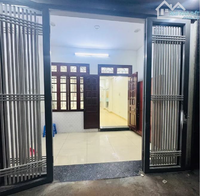 Chính chủ cần gấp nhà 5tầng trung tâm quận Thanh Xuân,gia nhỉnh 12tỷ - 2