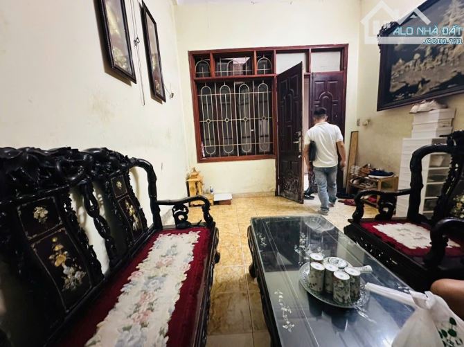 THANH XUÂN NGUYỄN TRÃI -CHỦ XÂY KIÊN CỐ , LÊN TẦNG OK 37M*5T*11,6 TỶ - 2