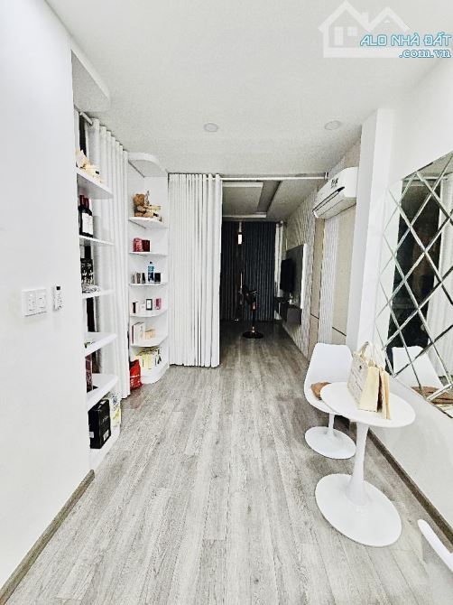 Kinh doanh SPA khu Tên Lửa - 4,5x20m - 4 tầng - 4PN - Nội thất cao cấp - 2