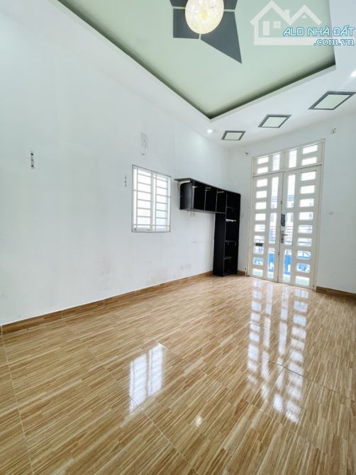 BÁN NHÀ 3 MẶT HẺM - SIÊU RẺ, 52m2, NGUYỄN VĂN ĐẬU, BÌNH THẠNH, CHỈ NHỈNH 4 TỶ. - 2