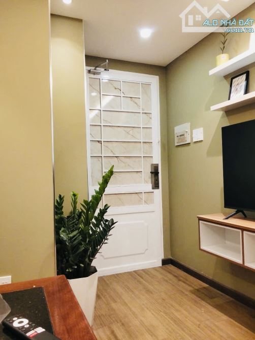GÕ CỬA KÈO THƠM CC SỐ 1 TÔN THẤT  THUYẾT - VỊ TRÍ Ở NGAY BẾN VÂN ĐỒN GIÁP QUẬN 1 HIỆN TẠI - 2