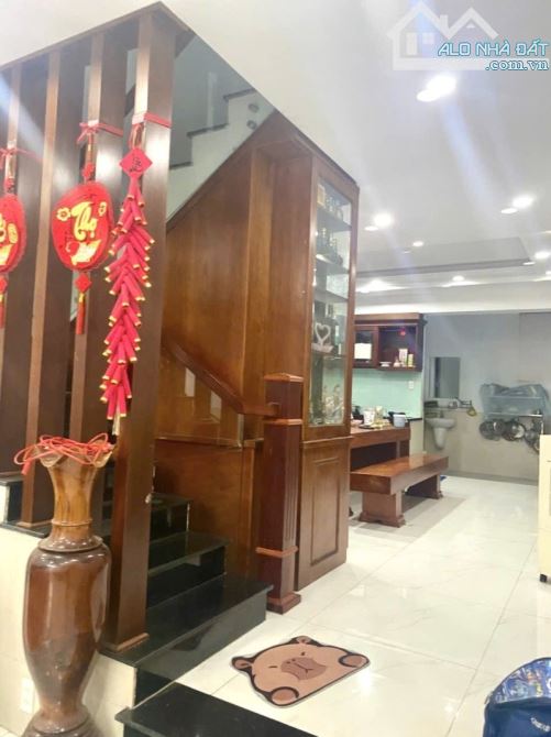 Đường Đô Đốc Long - Tân Phú - Hẻm xe tải 6m - DT 105m2 (5 x 20)m - 2