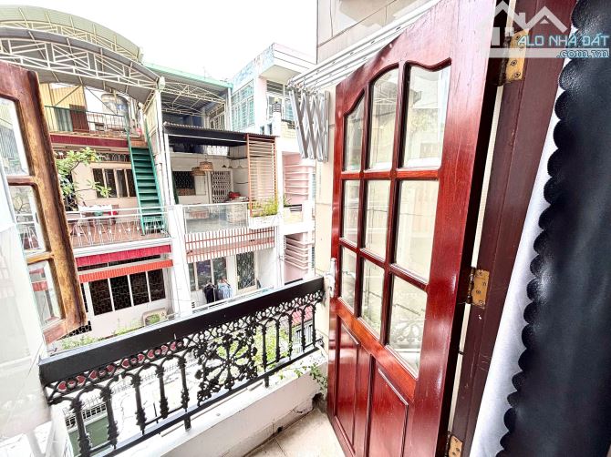 💥 Cho thuê căn hộ ban công, full nội thất, máy giặt riêng quận 10. - 2
