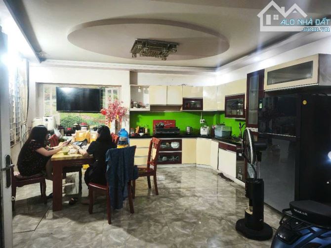 hà đẹp 4 tầng HXH Tân Sơn Nhì, 54m2, Sổ đẹp, chỉ 7.3 tỷ TL - 2