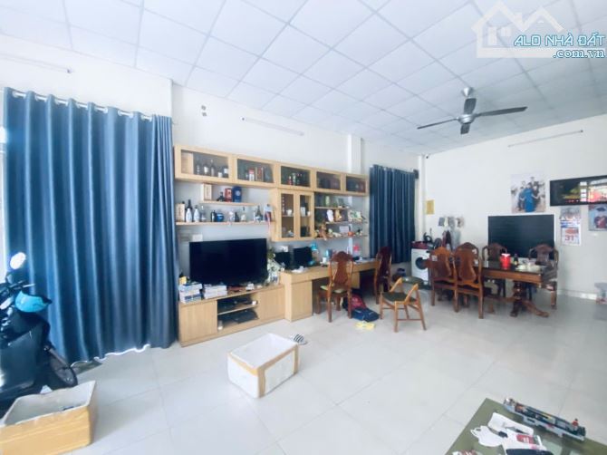 Gấp Bán nhà ngay chợ Bình Thành hẻm 6m thông xe hơi ngủ nhà 116m2-trệt lửng Nhỉnh 5 tỷ - 2