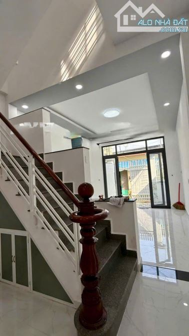 Nhà 1 Trệt 1 Lầu Hẻm Đường Số 9, P. Linh Trung – Nhà Đẹp, Tiện Ích Đầy Đủ, Giá Tốt Chỉ 5.1 - 2