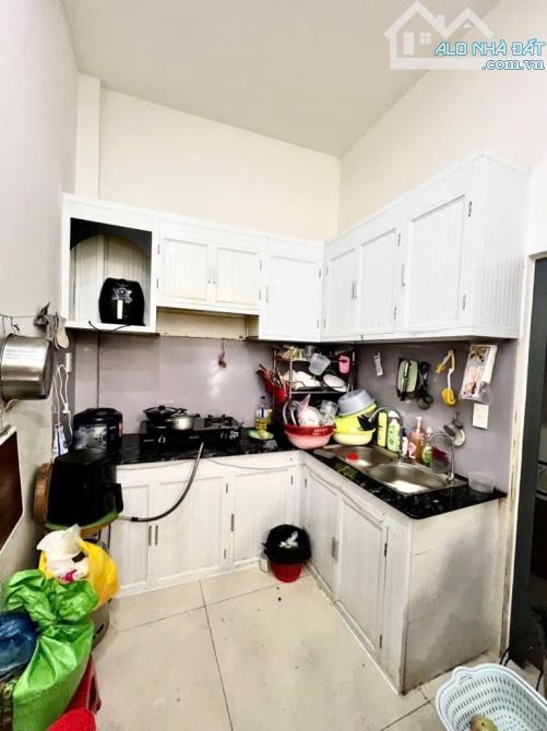 Đường số 6 _Bình Hưng Hoà B Bình Tân 💥- Dt 3,5 x 9m (33 m2), 1 trệt 2 lầu sân thượng ,gồm - 2