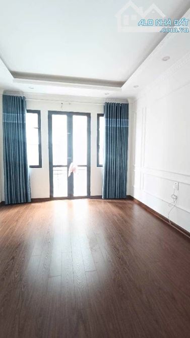 THẠCH BÀN.LONG BIÊN _ NHÀ MỚI 5 TẦNG_50M RA MẶT NGÕ Ô TÔ TRÁNH_MẶT TIỀN 3,8M_GIÁ 5 TỶ 95 - 2