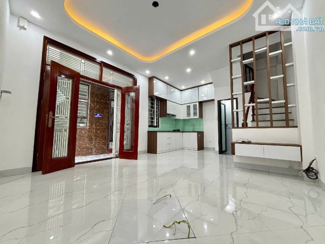 Bán nhà đường tả Thanh Oai, 5tầng ,ôtô đỗ cửa 5,5tỷ - 3