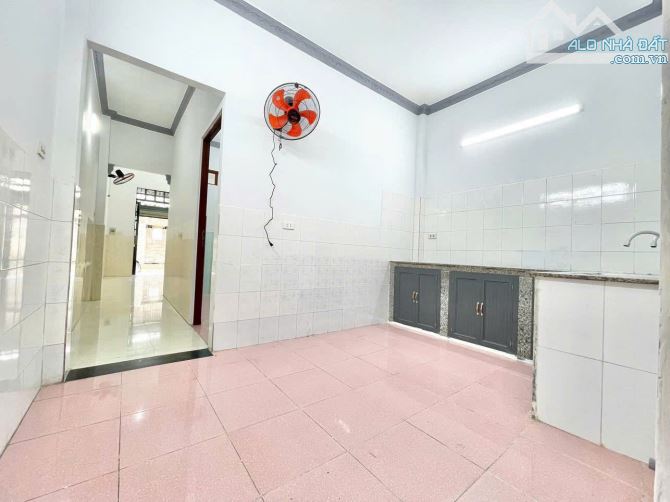 Mua Nhà Tặng Vị Trí Vàng – Đường 6m Thông, KD Sầm Uất - Giá chỉ hơn 3 đồng. - 3