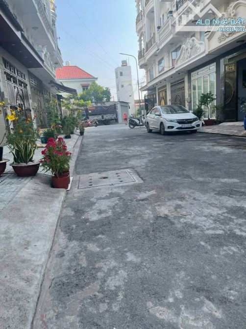 Nhà Phố 5 Tầng BTCT, 1/ Đường Trần Thị Hè, Quận 12, Hẻm 11m Có Lề, 4*15m, Nhỉnh 5 Tỷ. - 3