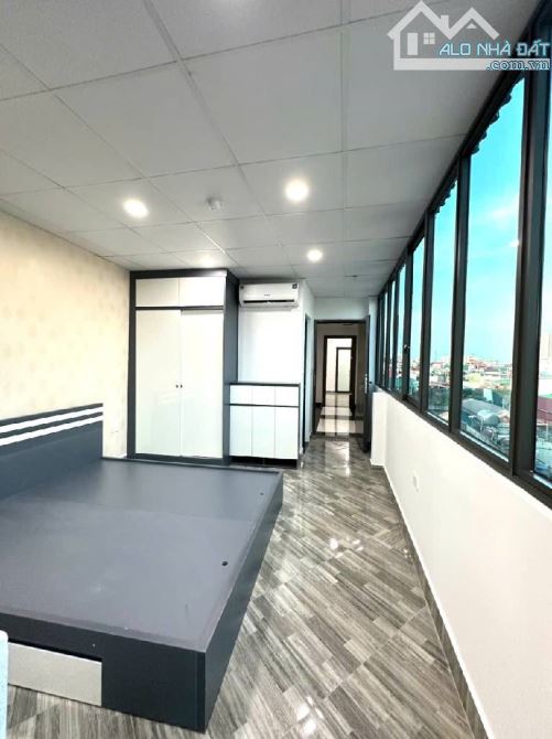 CẦN BÁN TOÀ NHÀ CCMN NGÕ 298 NGỌC HỒI Ô TÔ ĐỖ CỬA MỚI TINH - 3