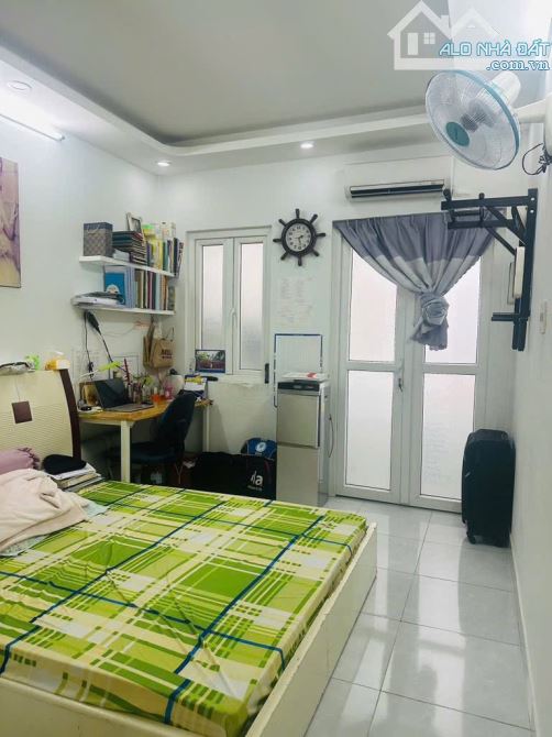 CHỦ BÁN GẤP - TRUNG TÂM Q.1 - NGUYỄN CƯ TRINH - NGUYỄN TRÃI - NHÀ 2 TẦNG - 3.3X9M - 3