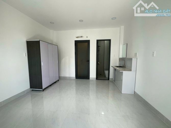 BÁN CĂN HỘ DỊCH VỤ MỚI ĐẸP, XE HƠI ĐỖ CỬA, 60M2 9PN, THU NHẬP 35 TRIỆU, THÁNG - 3