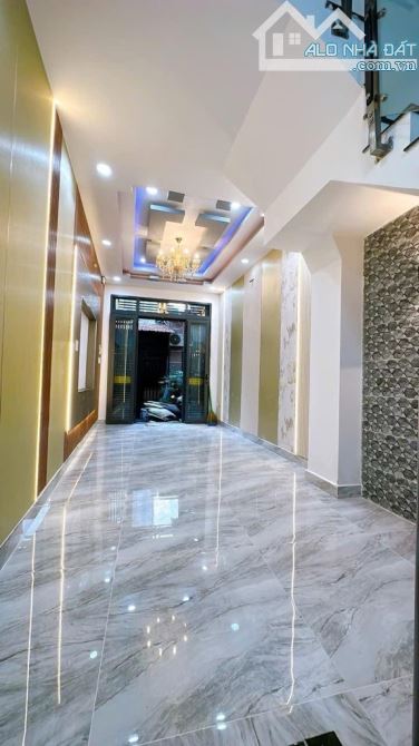 Đường số 9 TT Q4. KHÔNG QH, 5 tầng, 5PN, 45m2 giá nhỉnh 5 tỷ có TL - 3