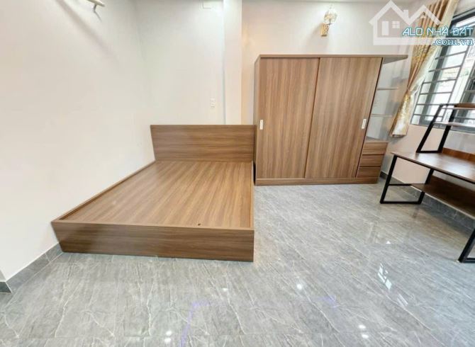 Đậu Visa bán nhà Nguyễn Thiện Thuật, Quận 3. Sổ hồng riêng, giá 4tỷ550/ 65,8m2(4,7x14m) - 3