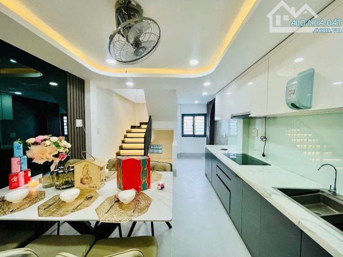 Siêu Phẩm Quang Trung Gò Vấp, Gara Ô Tô, Công Viên Trước Nhà, Nhà Đẹp Full Nội Thất - 3