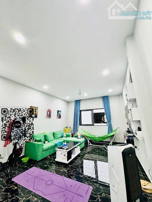 Mặt tiền khu Tên Lửa - Cạnh công viên - 4 tầng - 4x20m - 4PN - Đường 8m (có lề) - 3